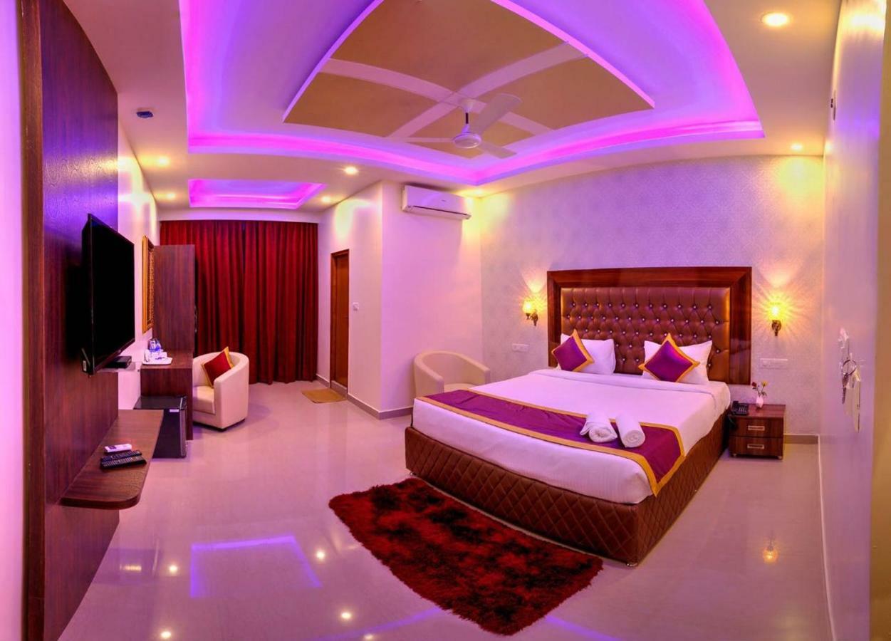 Hotel The Prince Royal Bengaluru Zewnętrze zdjęcie